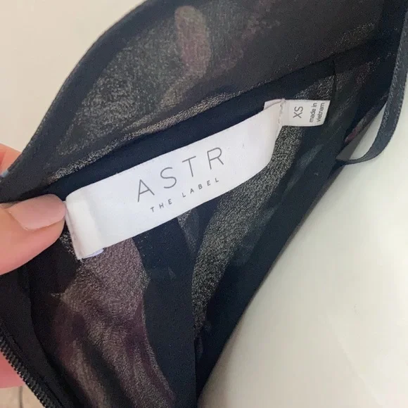 Astr Lily Floral Strappy Criss Cross Maxi Dress - Picture 6 of 9